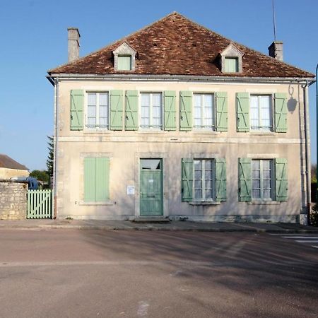 Gîte communal 148 Sainpuits Exterior foto